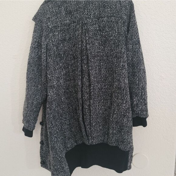 forever 21 Women's 3/4 Length Knit Button Up Coat - Picture 5 of 8